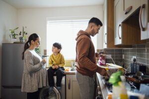 Energy needs: Family in kitchen